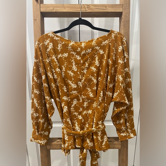 Anthropologie Small Women’s Fall Top - Picture 3 of 4